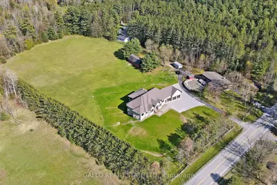 Detached in East Gwillimbury