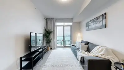 Condo Apartment in Markham