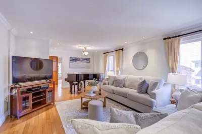 Detached in Markham