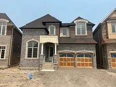 16 Kenneth Ross Bend, East Gwillimbury, ON L0G 1V0