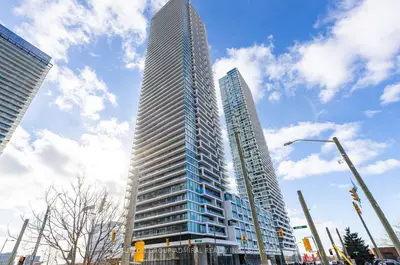 Condo Apartment in Vaughan