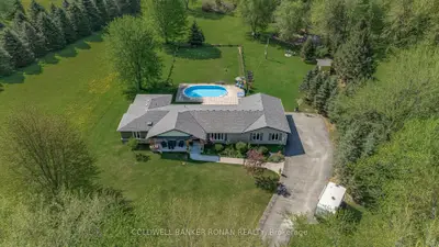Detached in New Tecumseth