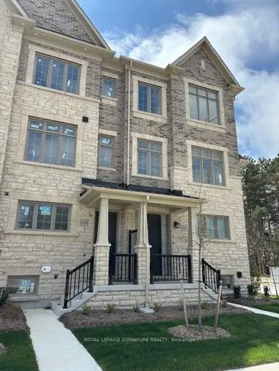 Att/Row/Townhouse in Markham