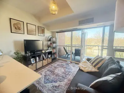 8302 Islington Avenue 311, Vaughan, On L4l 1w8