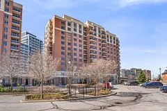75 King William Crescent 1010, Richmond Hill, On L4b 0c1