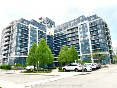 Condo Apartment in Richmond Hill