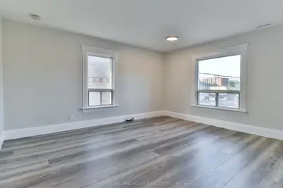 Upper Level in Newmarket
