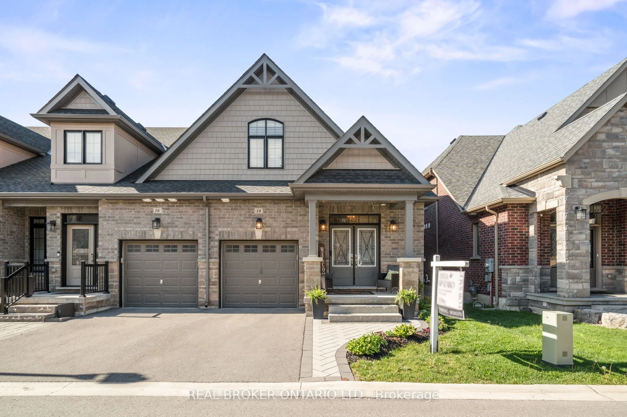 14 Dreamland Lane, East Gwillimbury, ON L0G 1M0