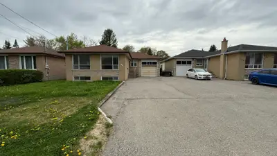 Detached in Richmond Hill