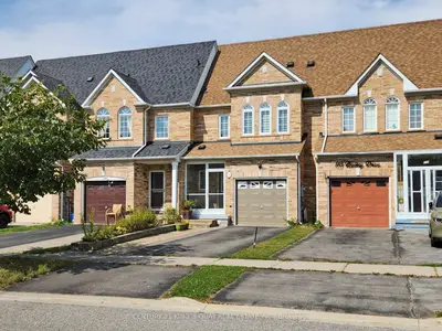Att/Row/Townhouse in Markham