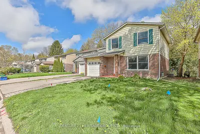 Detached in Newmarket