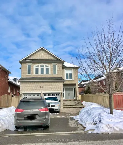 Detached in Richmond Hill