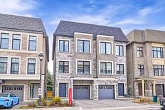 Semi-Detached in Richmond Hill