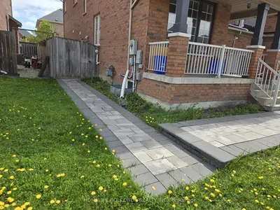 Link in Richmond Hill