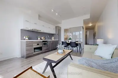 Condo Apartment in Markham