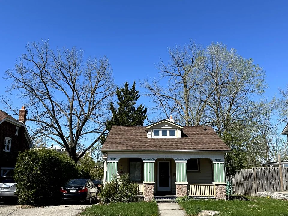 36 Victoria Street, Aurora, ON L4G 1P9