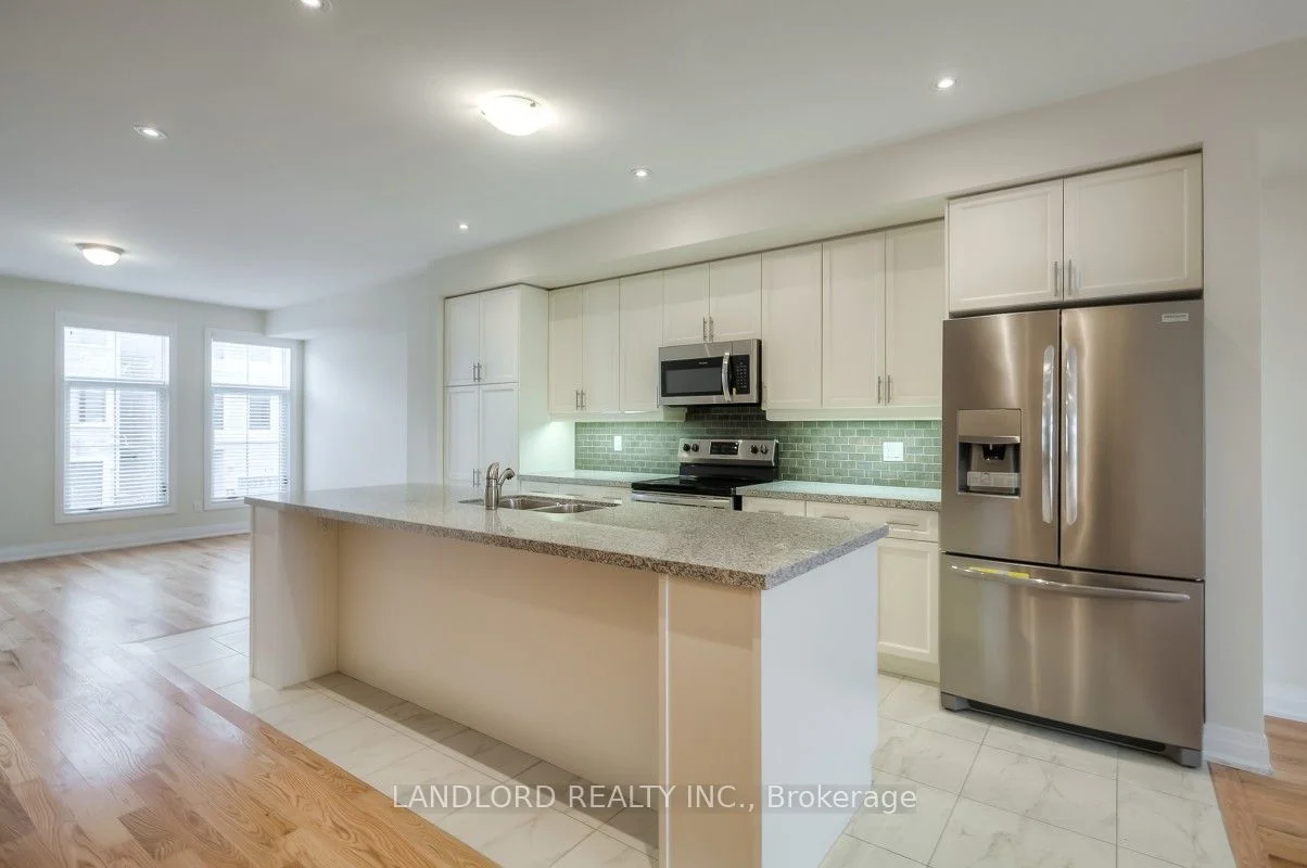 31 Mcgurran Lane, Richmond Hill, ON L4B 3J7