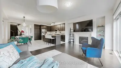 Att/Row/Townhouse in Aurora