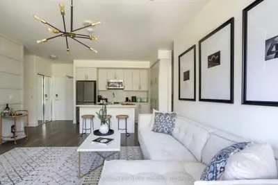 Condo Apartment in Innisfil