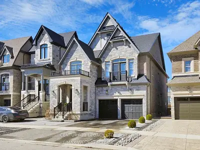 Detached in Vaughan