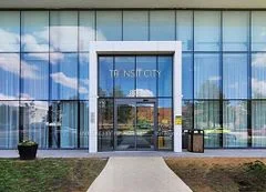 898 Portage Parkway 4910, Vaughan, On L4k 0j6