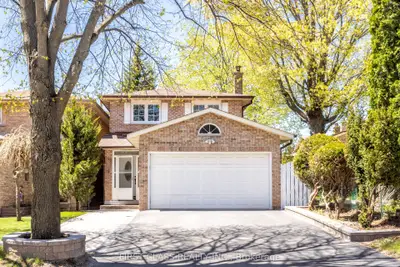 Detached in Markham