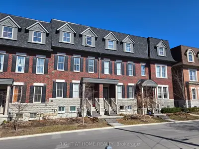 Att/Row/Townhouse in Vaughan