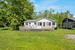 900 Goldie Street, Innisfil, On L0l 1c0