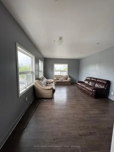 Upper Level in Richmond Hill