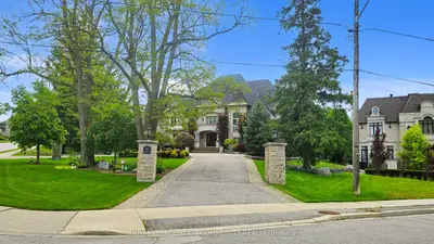 Detached in Richmond Hill