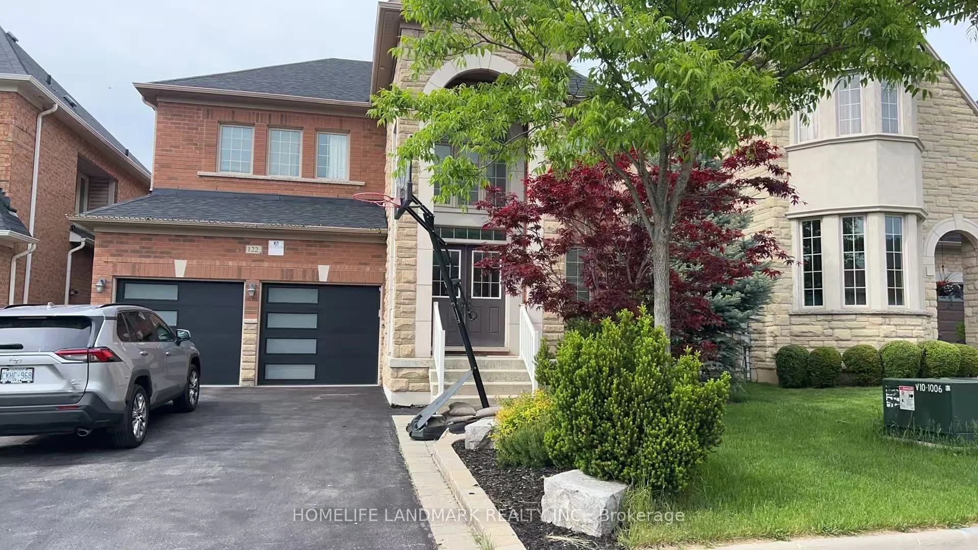 122 Santa Amato Crescent, Vaughan, ON L4J 0G1