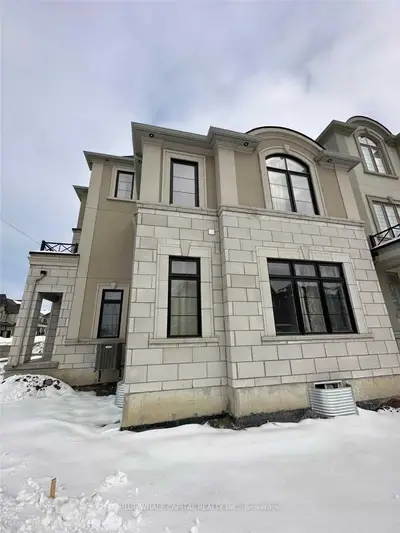 Detached in Markham