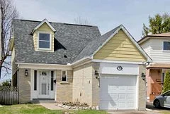 737 Pam Crescent, Newmarket, ON L3Y 5B7