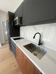 16 Persica Street #1, Richmond Hill, ON L4E 1L3