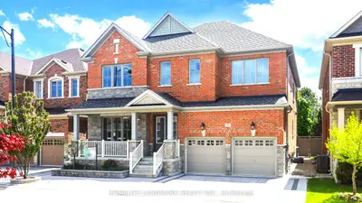 Detached in Aurora