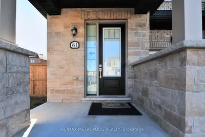 Att/Row/Townhouse in Whitchurch-Stouffville