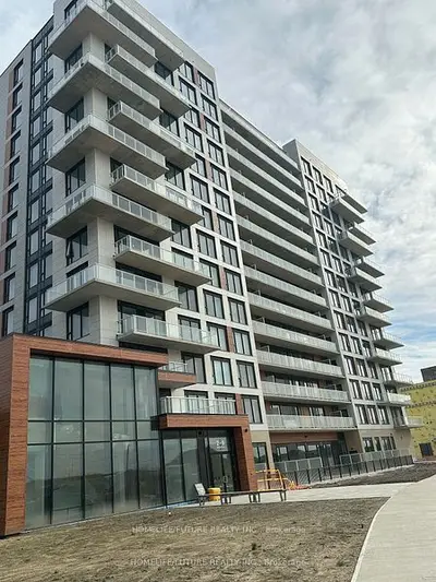 Condo Apartment in Richmond Hill