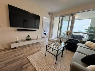 Condo Apartment in Vaughan