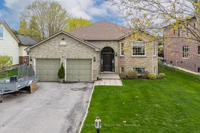 Detached in Newmarket