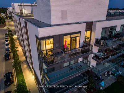 Condo Apartment in Innisfil