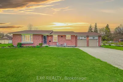 Detached in Brock