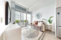 7895 Jane Street 907, Vaughan, On L4k 0k2