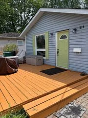 213 Bayview Avenue, Georgina, ON L4P 2T3