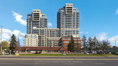 Condo Apartment in Richmond Hill