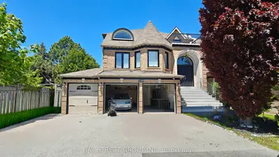 Detached in Richmond Hill