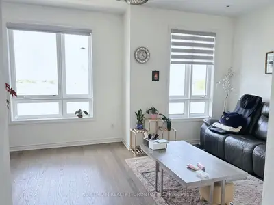 Att/Row/Townhouse in Markham