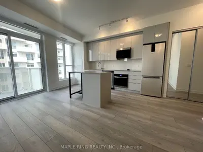 Condo Apartment in Vaughan