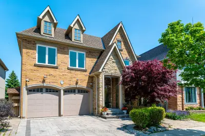 Detached in Richmond Hill