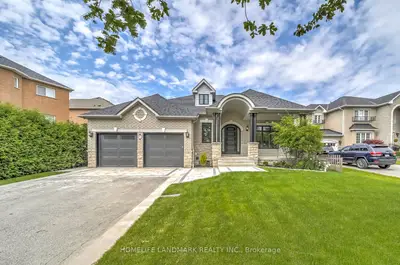 Detached in Richmond Hill