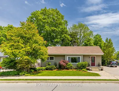 Detached in Uxbridge